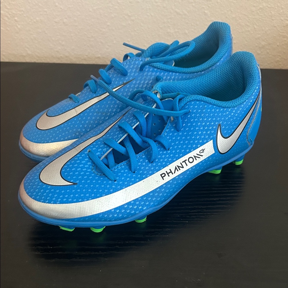 Nike Phantom Kids Sneakers - Blue and Silver